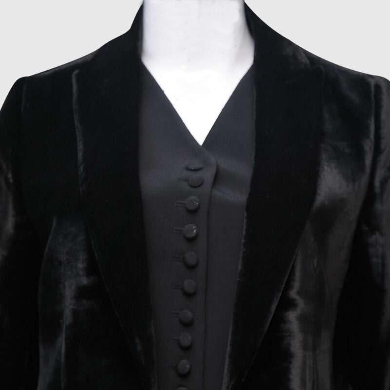 Black-velvet-suit.jpg